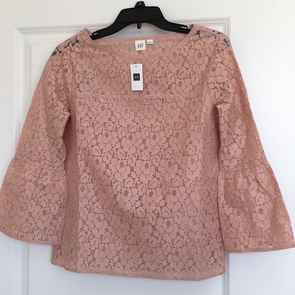 GAP Tops - GAP lace top
